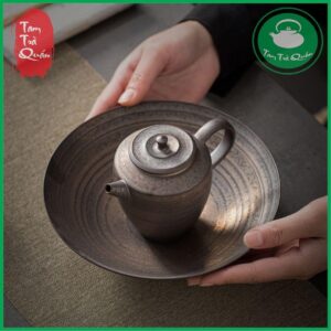 Đĩa gốm kê ấm trà men quặng sắt dáng MIỆNG LOE 19cm