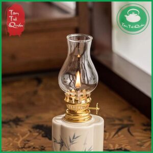 Đèn dầu sứ trắng đục họa tiết vẽ tay - Ảnh 6