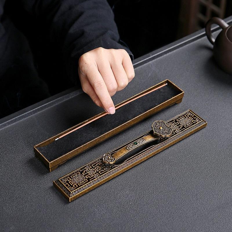 Hộp đốt nhang trầm bằng đồng - Ảnh 2