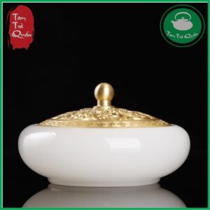 Lư xông trầm ngọc bích nắp đồng họa tiết
