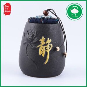 Lọ đựng trà gốm đen họa tiết hoa sen nắp vải