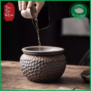 Alternative view of Hũ đổ bả trà gốm có máng lọc | Dụng cụ bàn trà