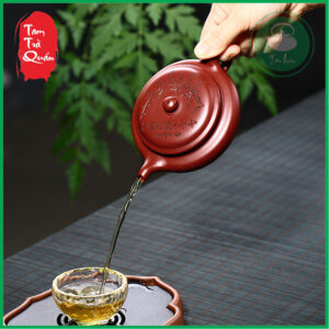 Ấm tử sa phỏng cổ Nghi Hưng chạm khắc hoa mận - đại hồng bào 200ml - Ảnh 3