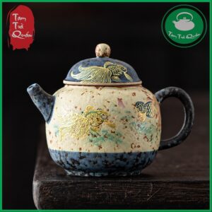 Ấm trà sứ lê hình men lam trắng họa tiết song ngư 175ml